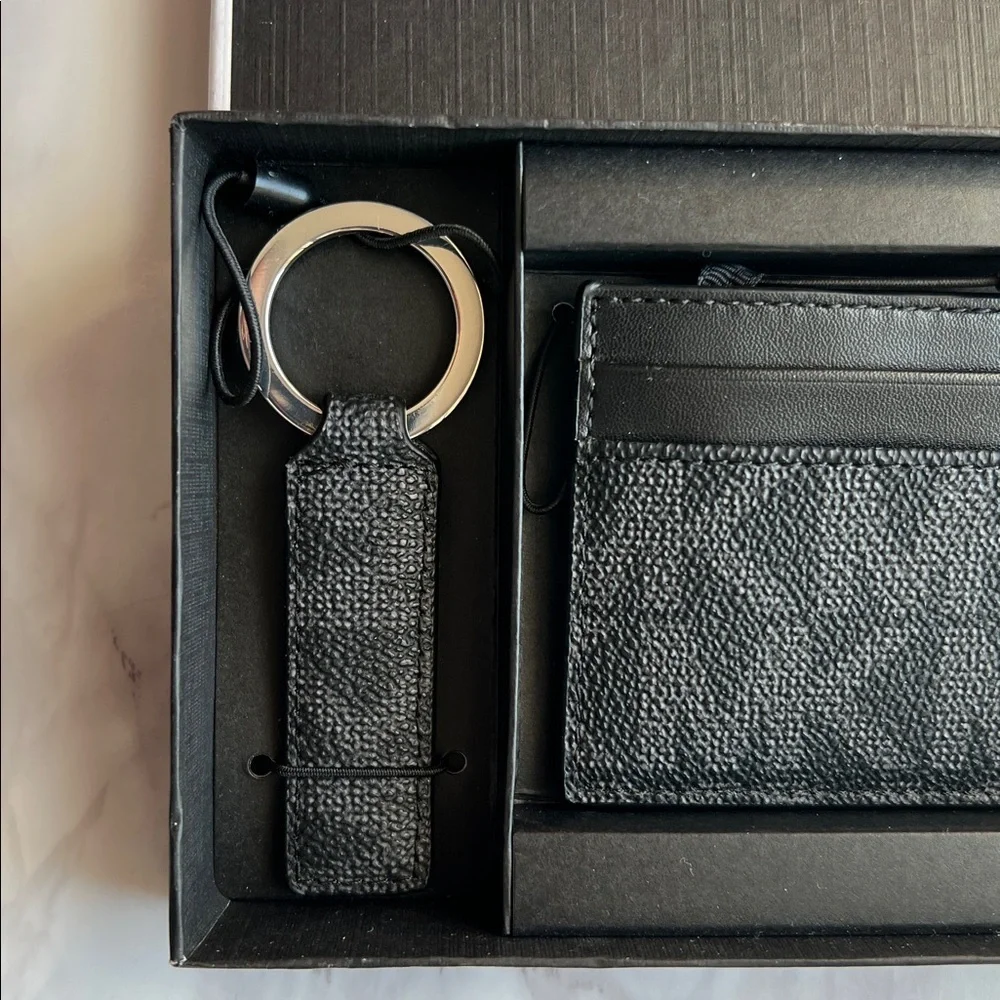 Michael Kors Men's Set Card Case Slim Wallet Key Ring